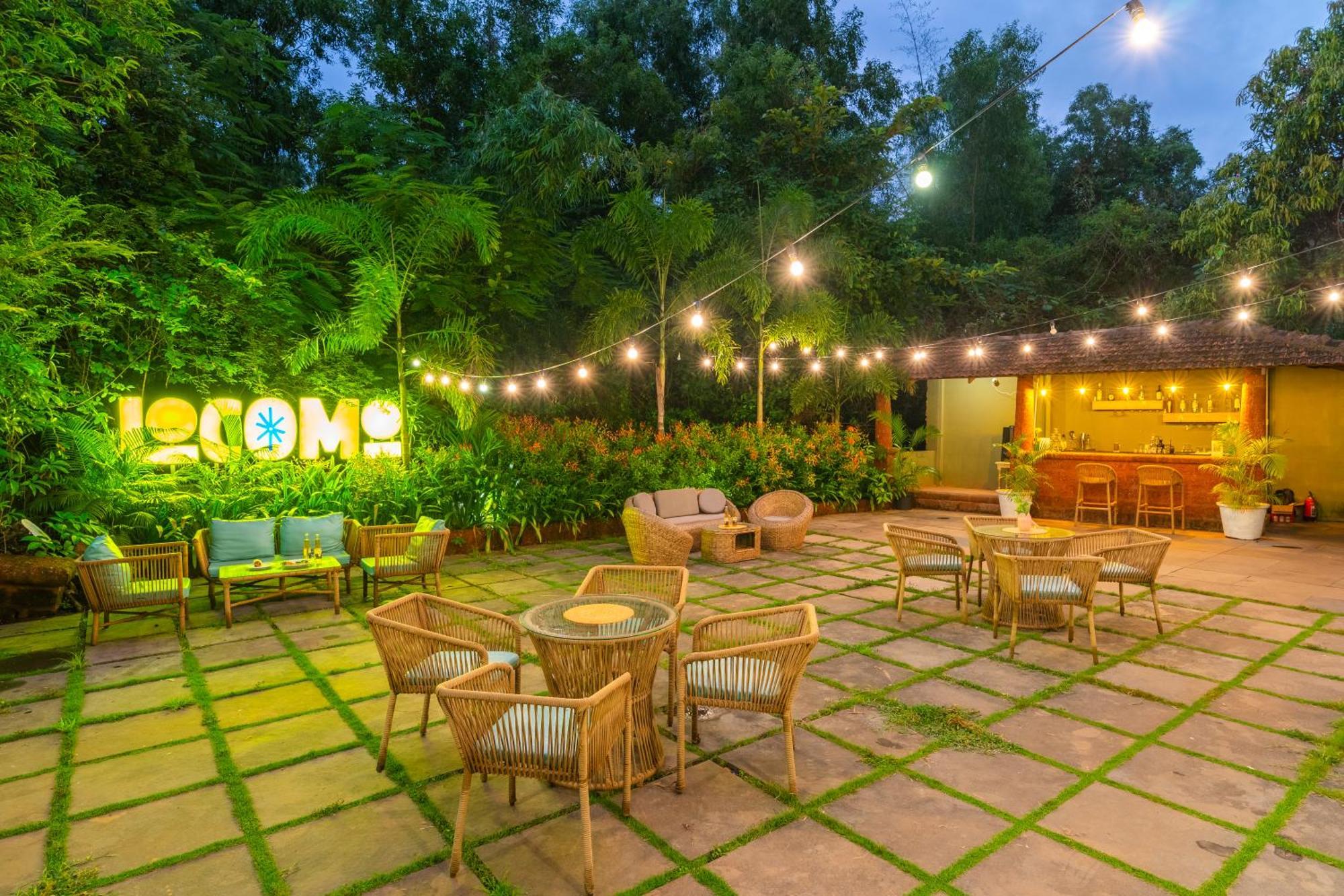 Locomo Boutique, Morjim - Stay Work Eat Екстериор снимка
