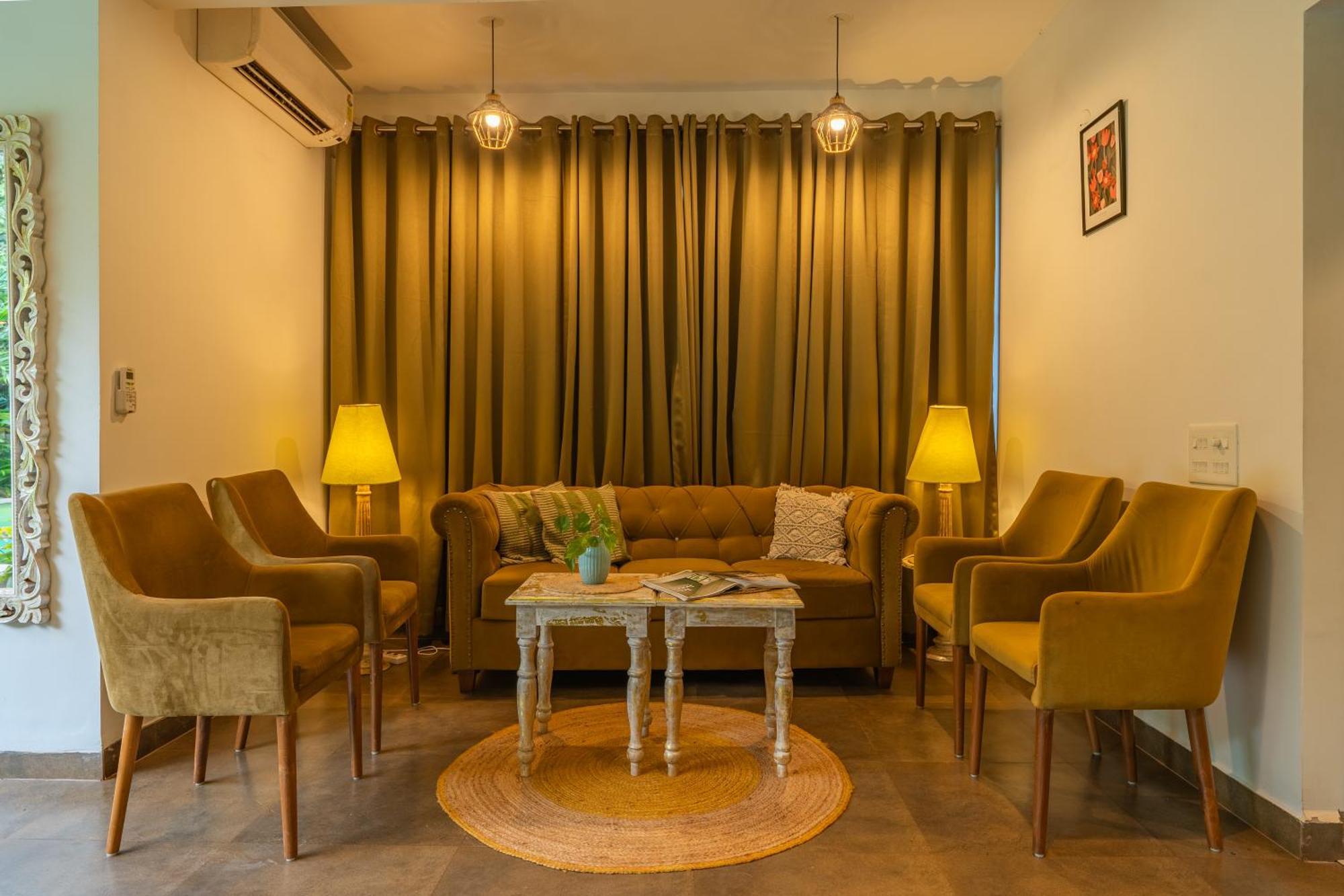 Locomo Boutique, Morjim - Stay Work Eat Екстериор снимка
