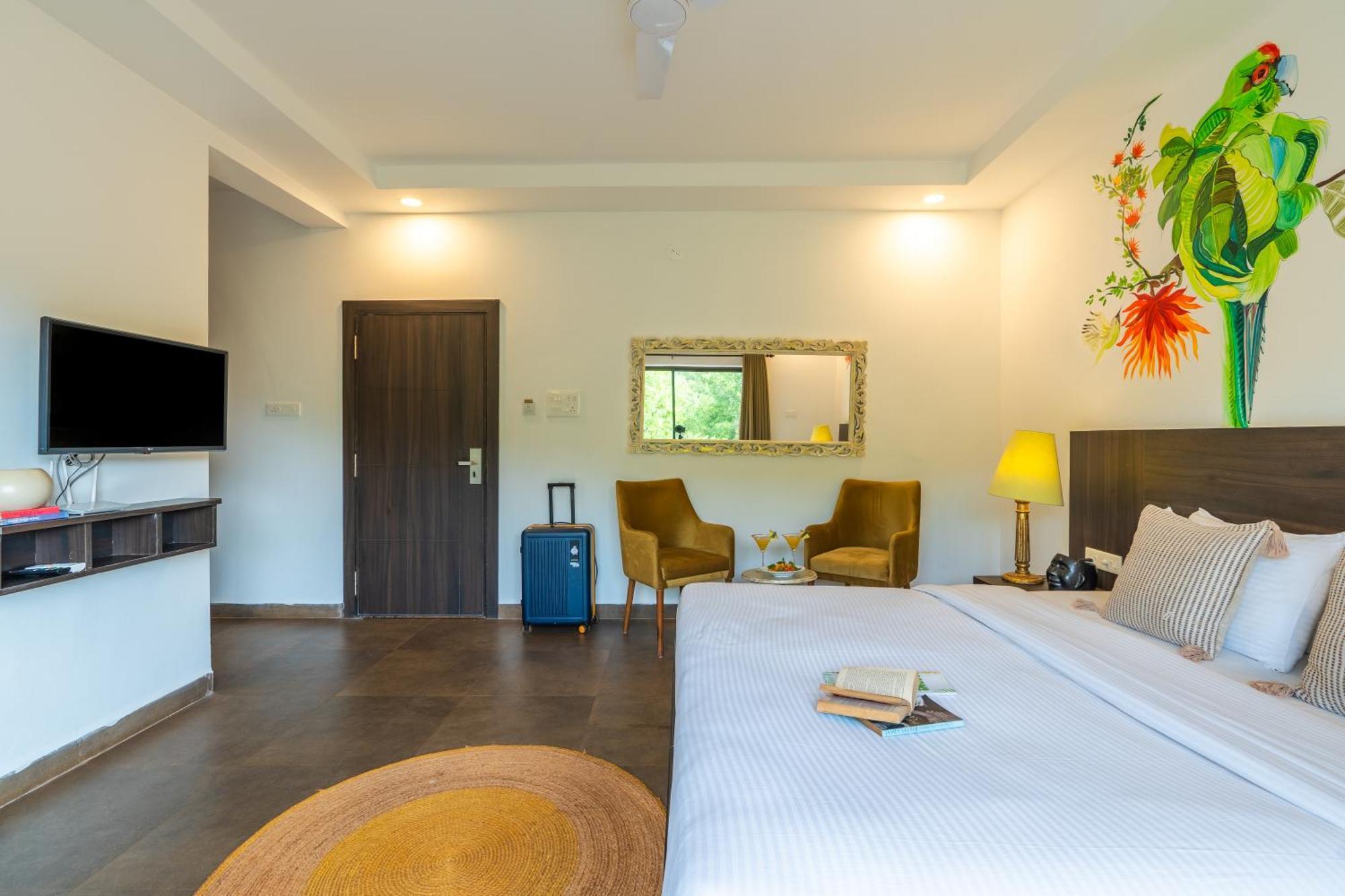 Locomo Boutique, Morjim - Stay Work Eat Екстериор снимка